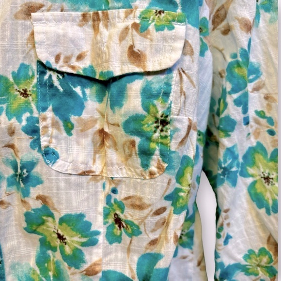 Karen Scott Light-Weight 3/4 Adjustable Sleeve Button Down Blouse Floral Print - Picture 13 of 13